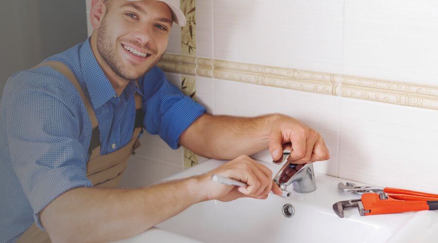 Handle or spout repair in Huntington Woods, MI